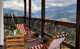 Agora Chalet